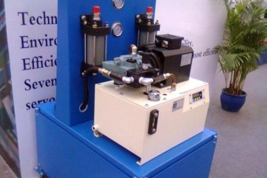 点击在线求助,应答的却都是机器人,这样真的好吗?